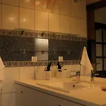 Pod Lasem Apartman *